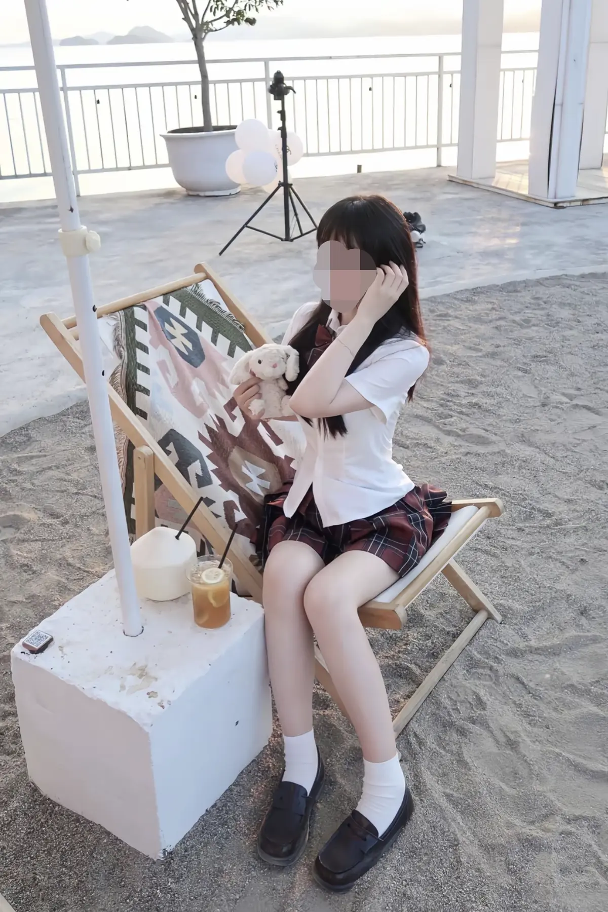 免费看《成都莉莉岛景区厕所网红视频》，1080P高清画质，一网打尽成都莉莉岛旅拍网红精彩瞬间！