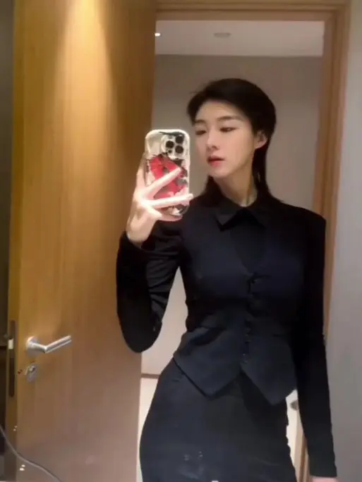 《台球女孩王思诺》- 全网同步免费高清观看 - 吃瓜事件全过程完整记录 - 真相深度解析引围观