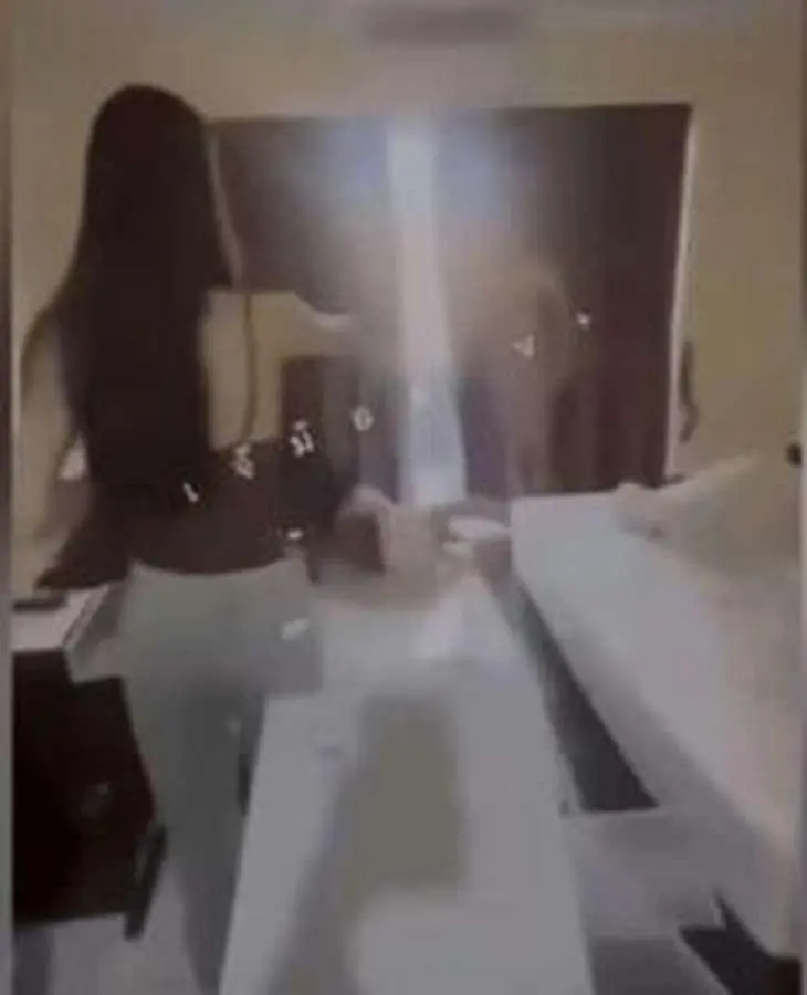 免费看《芭提雅恶性伤人事件》，HD高清画质呈现芭提雅跨性别遇袭案，华人男子施暴现场一览无余，无广告流畅播放！