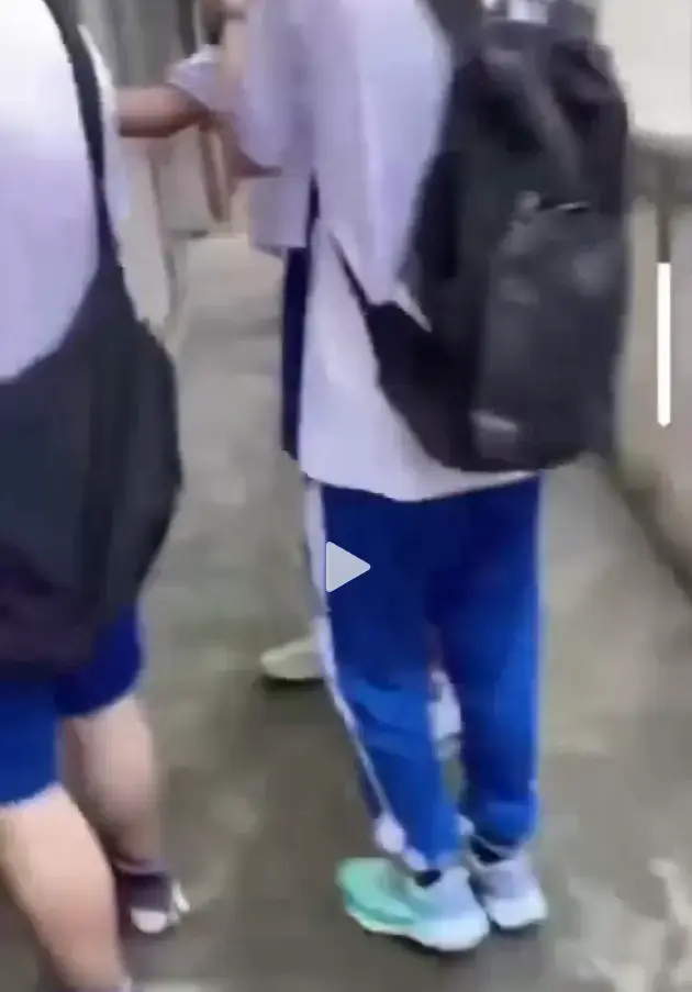 不可思议的大昌市第七中学灵异事件！《大昌市第七中学“鬼”敲门》蓝光超清免费在线，大昌市第七中学鬼敲门全片无删减！